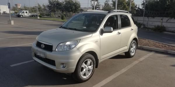 VENDO DAIHATSU TERIOS, PERFECTO ESTADO. 