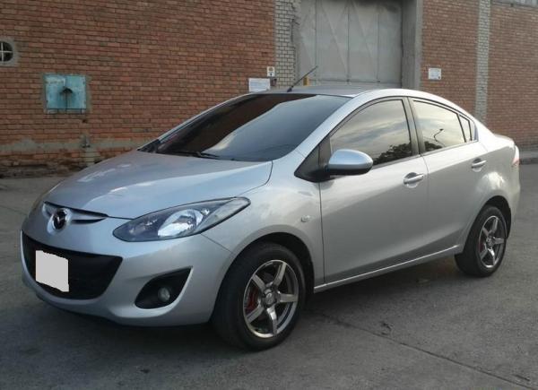  MAZDA 2 SEDAN 1.5 MECÁNICA 2012