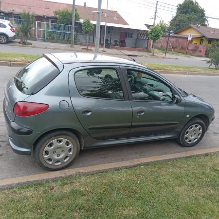 PEUGEOT 206 