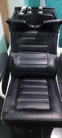 SE VENDE LAVAPELOS + SILLA DE PELUQUERÍA 