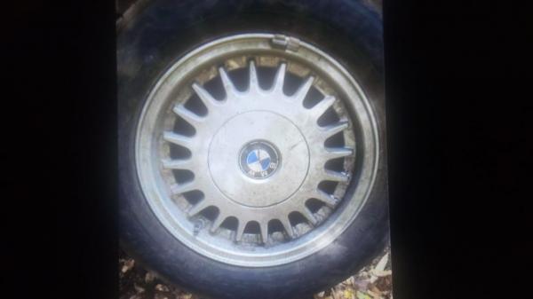 REMATO 4 LLANTAS ORIGINAL BMW CON NEUMÁTICOS 