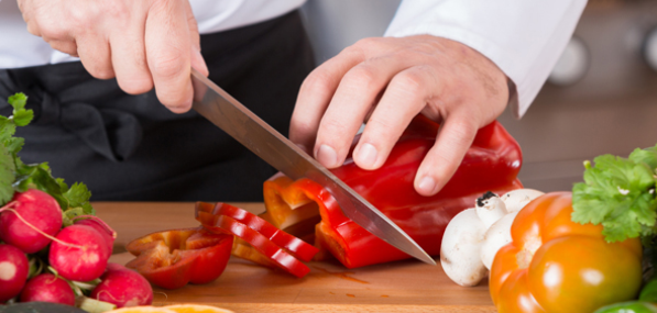 AYUDANTE DE COCINA CON FORMACIÓN