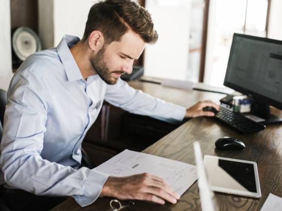 VACANTE PARA VENDEDOR FULL TIME 