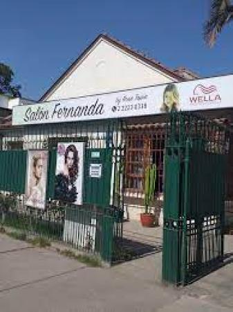 SE REQUIEREN PELUQUEROS Y MANICURISTA