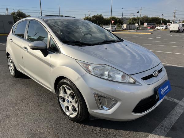 FORD FIESTA SES 