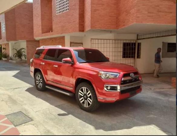TOYOTA 4RUNNER LIMITED 4X4 AT 4.0