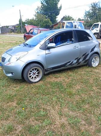 VENDO TOYOTA YARIS SPORT