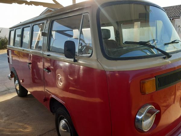KOMBI VOLKSWAGEN