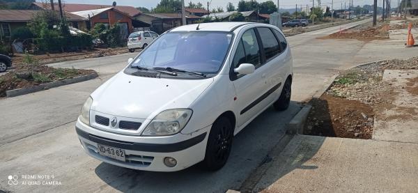 RENAULT SCENIC