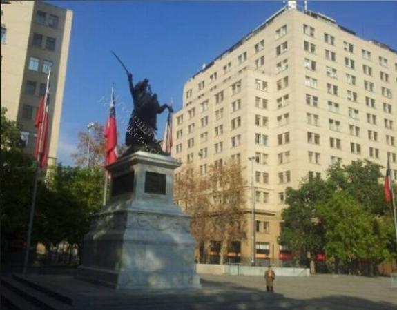 ARRIENDO OFICINA PLAZA DE LA CIUDADANIA