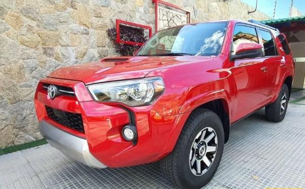 TOYOTA 4RUNNER TRD OFF ROAD 4.0  2020