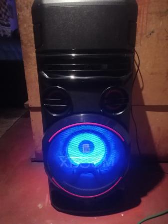 PARLANTE LG  