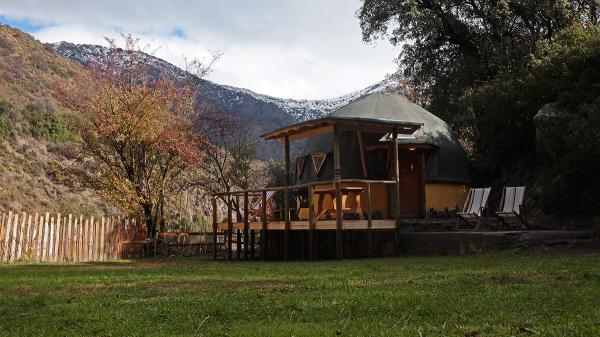 SE VENDA PARCELA DE 1.032M2 , CON 3 CABAÑAS INDEPENDIENTES