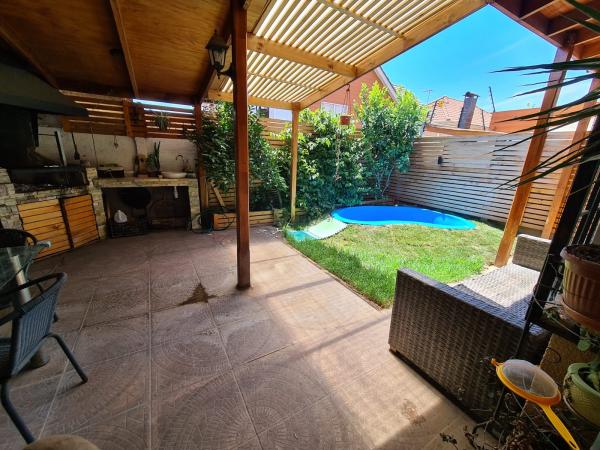 CASA 3 DORMITORIOS 3 BAÑOS QUINCHO