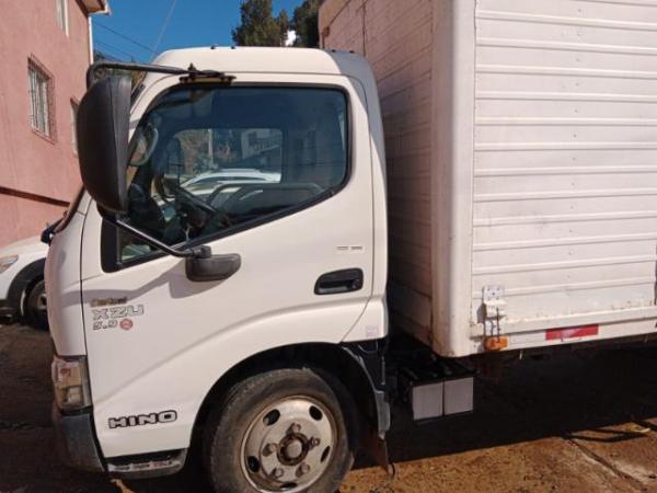 HINO X300 XZU 5.9