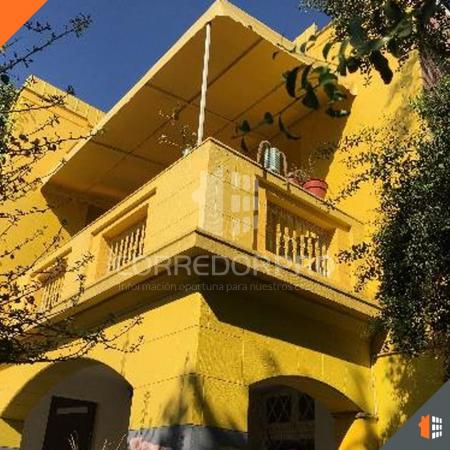 CASA DE 2 PISOS 9D+9B. COMERCIAL/HABITAC