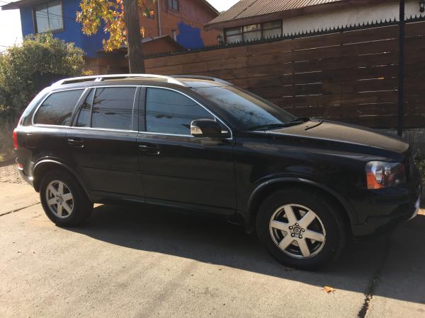VOLVO XC90 D5 AWD COMFORT 2.4