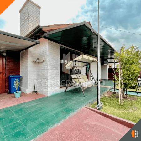 CASA DE 3D+2B CERCA A METRO SAN JOAQUIN