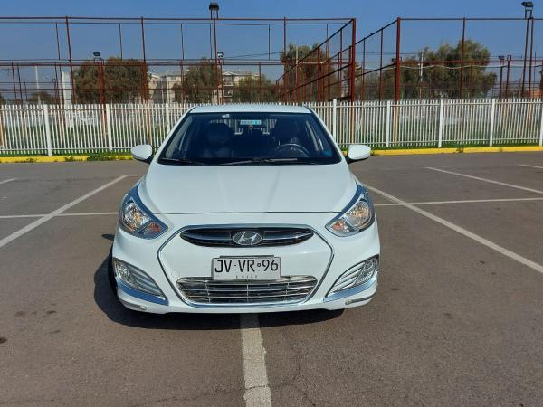 HYUNDAI ACCENT RB 1.4 AÑO 2018 FULL