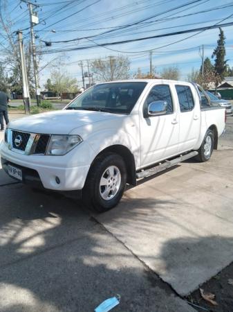 NISSAN NAVARA 2.5 DIESEL 4X4