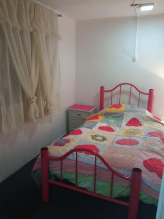 HABITACIÓN AMOBLADA