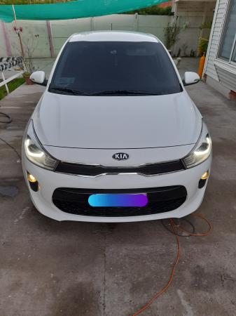 KIA RIO4 UNICO DUEÑO FULL LLEGAR Y ANDAR TODA PRUB