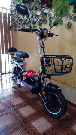 BICIMOTO ELÉCTRICA EXCELENTE ESTADO