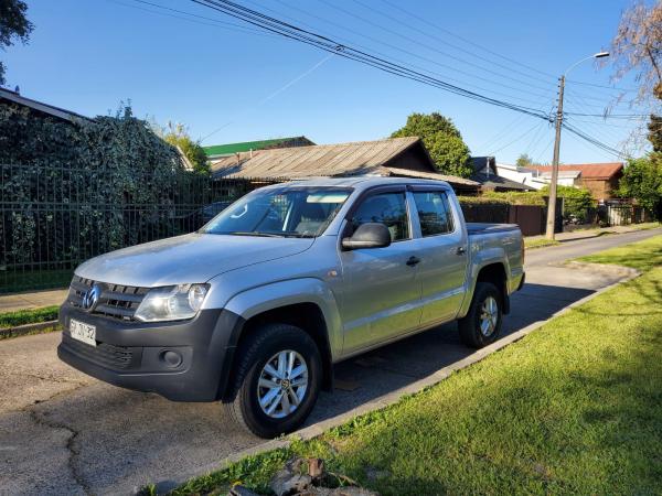 VOLKSWAGEN AMAROK 4X2 DOBLE CABINA