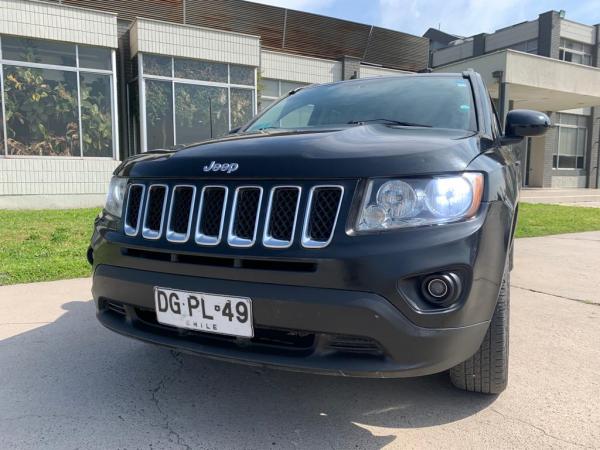 VENDO CAMIONETA JEEP COMPASS