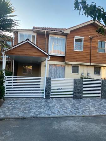 HERMOSA CASA 4D 2B