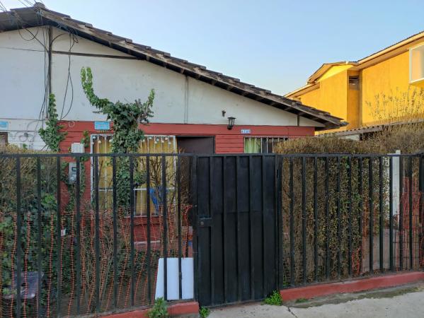 VENDO CASA PEÑALOLÉN EN CONDOMINIO   