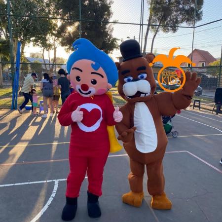 FREDDY EL OSO ATERRORIZANDO TU FIESTA