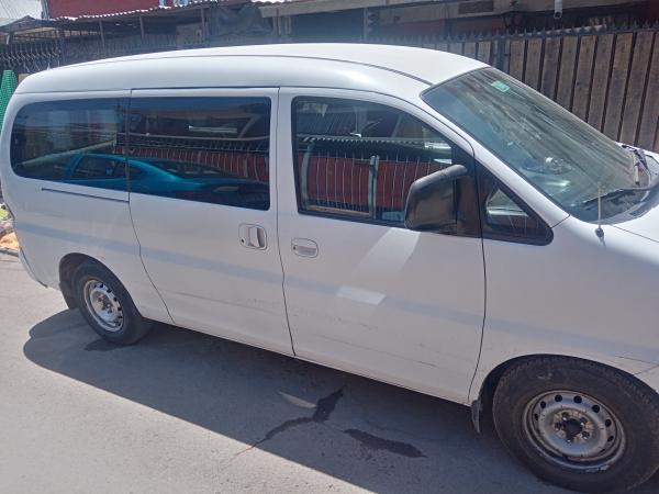 HYUNDAI H1