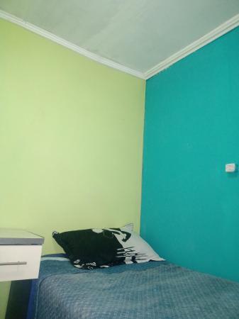 SE ARRIENDAN HABITACIONES