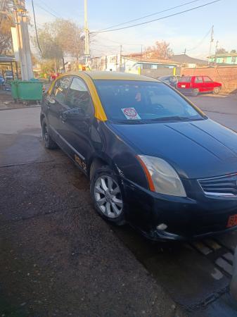 NISSAN CENTRA 2010