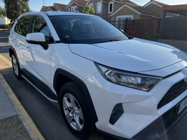 VENDO RAV 4X2 MT LE AÑO 2019, ÚNICA DUEÑA 
