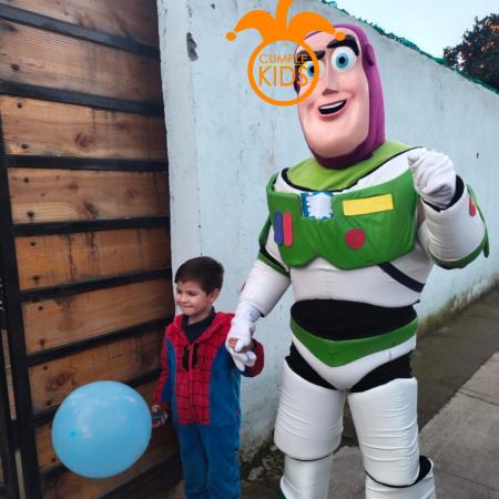 ANIMACION DE CUMPLEAÑOS CON BUZZ 