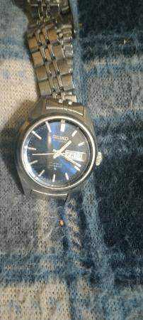 VENDO UN RELOJ SEIKO USADO DE MUJER