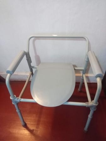 VENDO BAÑO PORTATIL Y BURRITO 