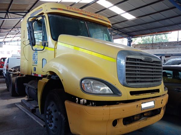 2011 FREIGHTLINER CL 120