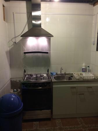 SE ARRIENDA HABITACIÓN A HOMBRE SOLO 