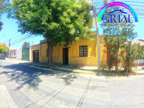 SE VENDE AMPLIA CASA EN QUINTA NORMAL