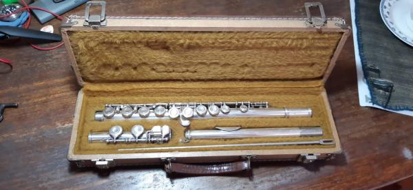FLAUTA TRAVERSA YAMAHA MODELO YFL - 24 S
