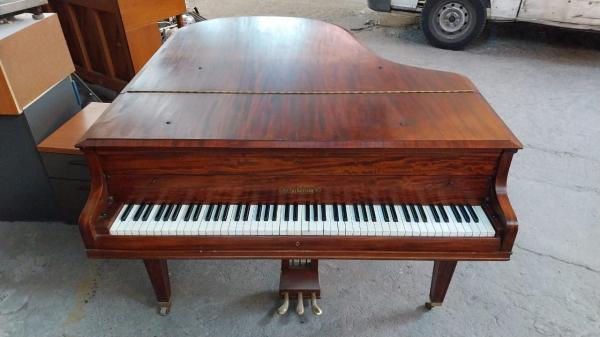 PIANO DE COLA CHICKERING