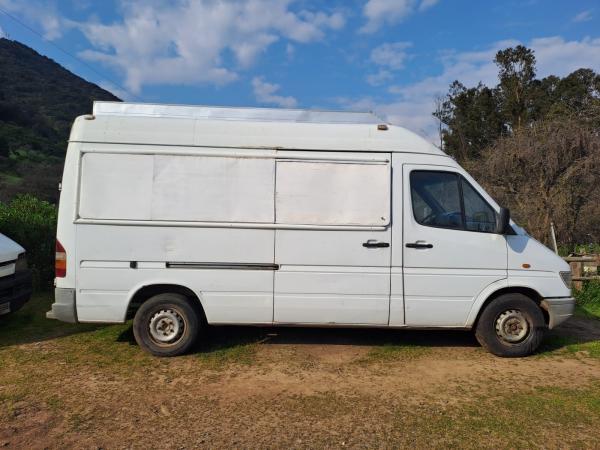 MERCEDES BENZ SPRINTER