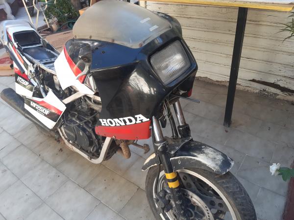 HONDA VT 250 AÑO 90