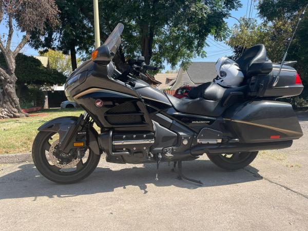 HONDA GOLDWING TOURING