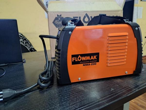 SOLDADORA FLOWMAK MMA-200