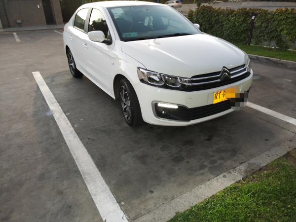 SE VENDE DERECHO TAXI EJECUTIVO 