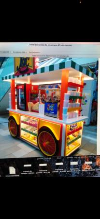 MUEBLE ALEGORICO, VENTAS MALL